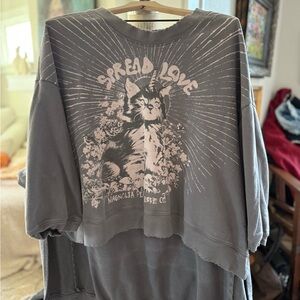 Magnolia Pearl Gray 'Spread Love' Cat Graphic Sweatshir